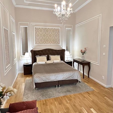 Angeloroma Deluxe Apartment Prague Exterior photo