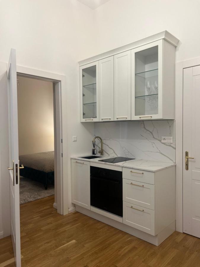 Angeloroma Deluxe Apartment Prague Exterior photo