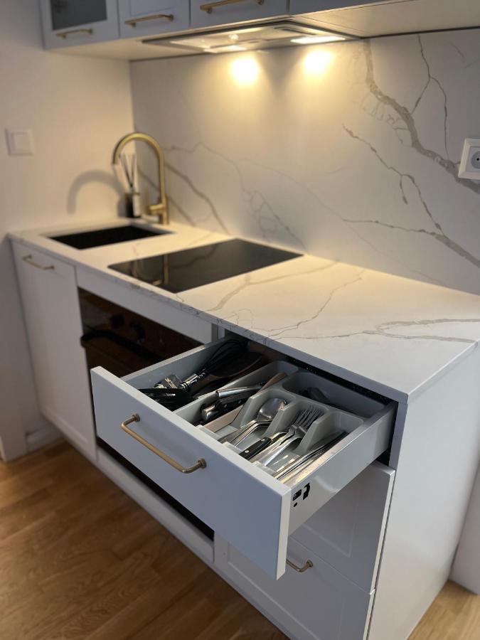 Angeloroma Deluxe Apartment Prague Exterior photo